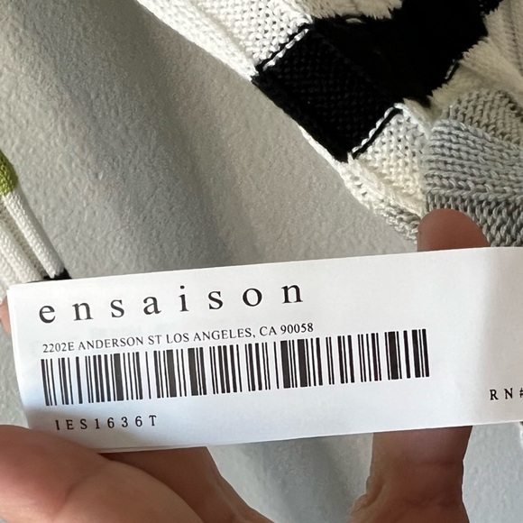 NWT En Saison Ruffled Long Sleeve Striped Sweater Top- Size Small - Picture 8 of 9